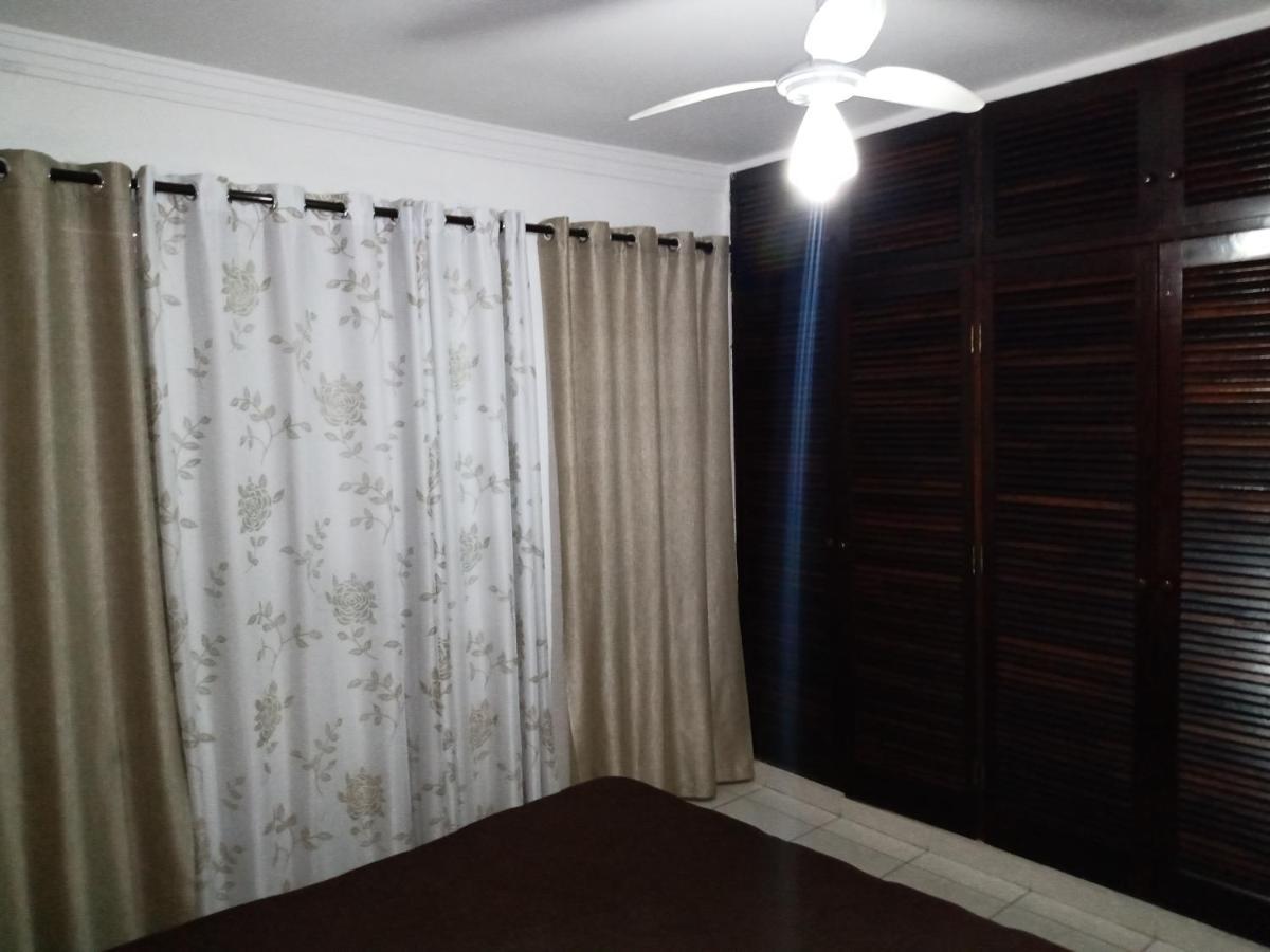 Otima Localizacao Na Praia Da Enseada No Guaruja Apartment Luaran gambar